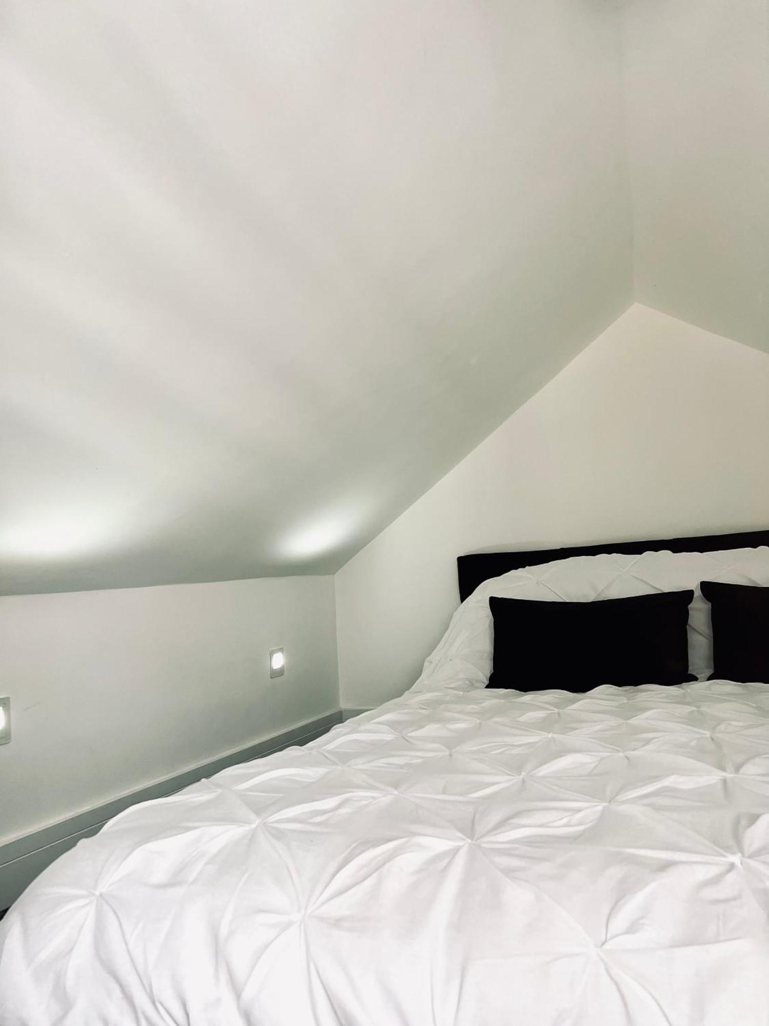 Lewys Tai Bach Villa Aberaman Екстериор снимка